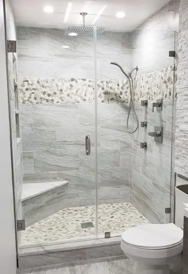 Cabine de douche vitrée avec receveur en mosaïque de galets